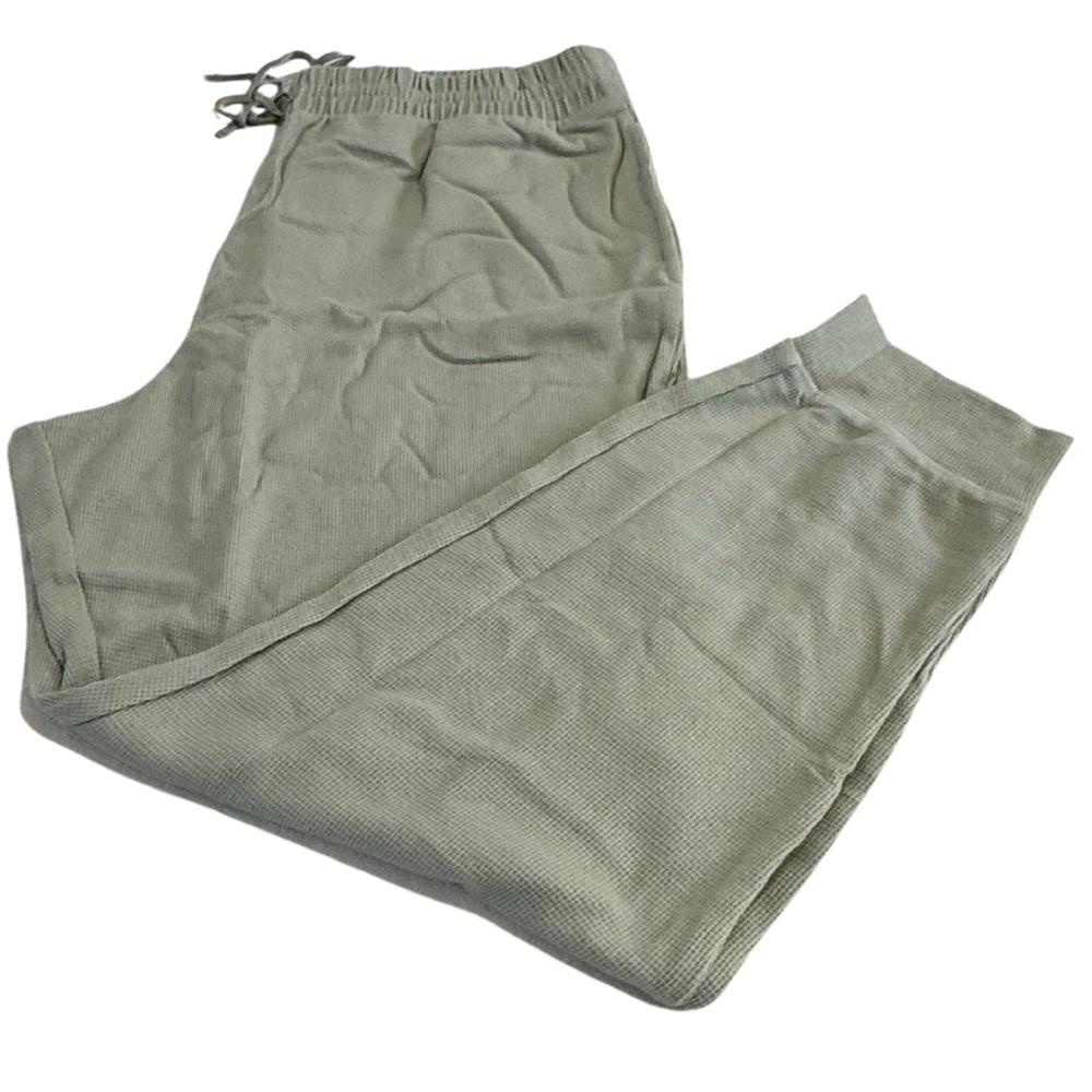 Victoria’s Secret - Glow Waffle Henley Thermal Jogger PJ’s Set - Picture 6 of 16